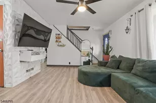 484 Raritan Rd, Roselle, NJ 07203 - Photo 6