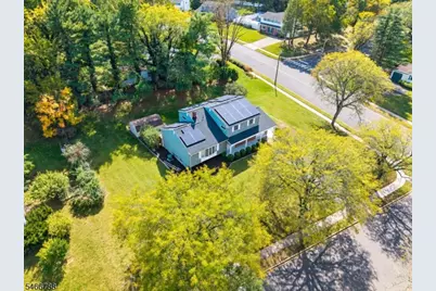35 Patton Dr, Franklin Township, NJ 08873 - Photo 2