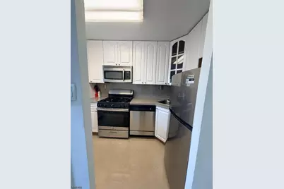 285 Aycrigg Ave #F, Passaic, NJ 07055 - Photo 10