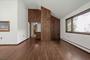 628 Succasunna Rd, Mount Arlington, NJ 07856 - Photo 4