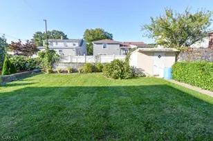 429 Edmund Ave, Paterson, NJ 07502 - Photo 26