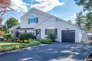 22 Woodland Pl, Pequannock Township, NJ 07444 - Photo 2