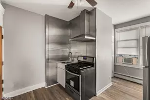 76 Prospect Ave, Bayonne, NJ 07002 - Photo 16