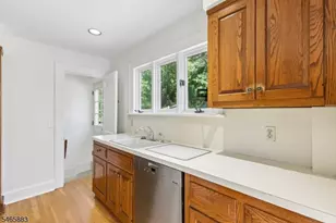 147 Glen Ave, Millburn, NJ 07041 - Photo 18
