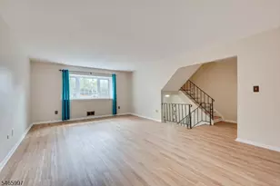 30 Catbird Ct, Lawrence Township, NJ 08648 - Photo 2
