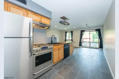 7 Sugar Loaf Ct #2, Vernon, NJ 07462 - Photo 6