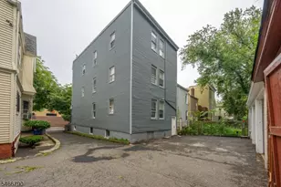 63 S 7th St, Newark, NJ 07107 - Photo 32
