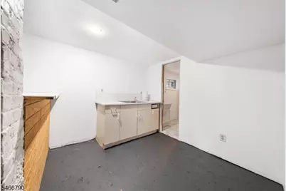 63 S 7th St, Newark, NJ 07107 - Photo 30