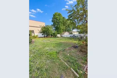 188 Floyd St, Belleville, NJ 07109 - Photo 12