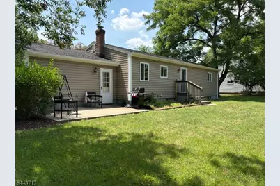 60 Meadowbrook Dr, Hillsborough Township, NJ 08844 - Photo 2