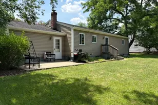 60 Meadowbrook Dr, Hillsborough Township, NJ 08844 - Photo 2