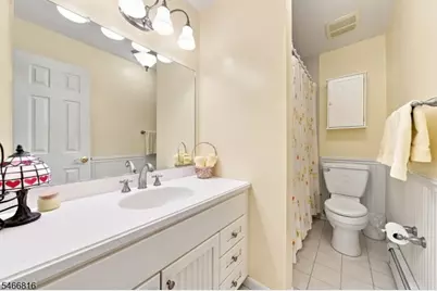 66 Woodside Ave, Hawthorne, NJ 07506 - Photo 16