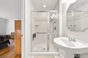 66 Woodside Ave, Hawthorne, NJ 07506 - Photo 14