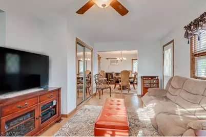 551 Rosewood Ter, Linden, NJ 07036 - Photo 16