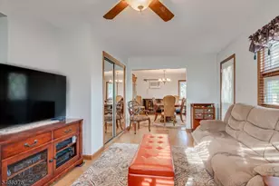 551 Rosewood Terrace, Linden, NJ 07036 - Photo 16