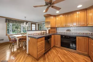 53 Hillcrest Dr, Wayne, NJ 07470 - Photo 8