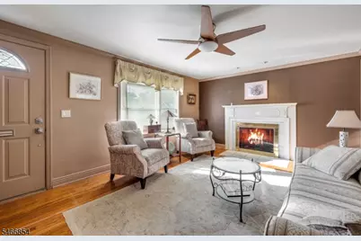 53 Hillcrest Dr, Wayne, NJ 07470 - Photo 6