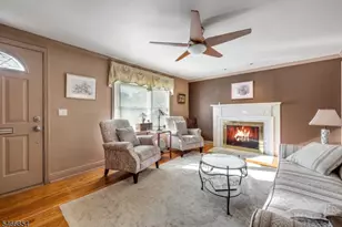 53 Hillcrest Dr, Wayne, NJ 07470 - Photo 6