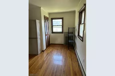 34 Hillside Ave, Jefferson Township, NJ 07460 - Photo 4
