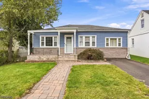 28 Newport Ave, Franklin Township, NJ 08873 - Photo 1