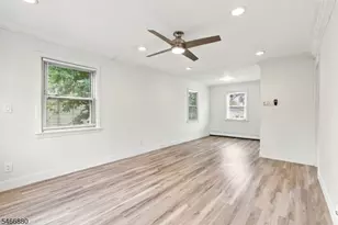 28 Newport Ave, Franklin Township, NJ 08873 - Photo 6