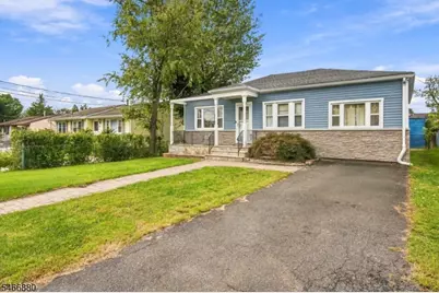 28 Newport Ave, Franklin Township, NJ 08873 - Photo 2