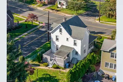205 Green St, Woodbridge Township, NJ 07095 - Photo 2