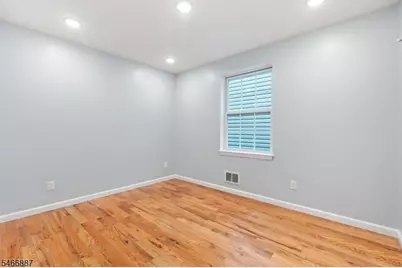 734 Bergen St, Newark, NJ 07108 - Photo 10