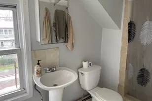 318 E 1st Ave, Roselle, NJ 07203 - Photo 6