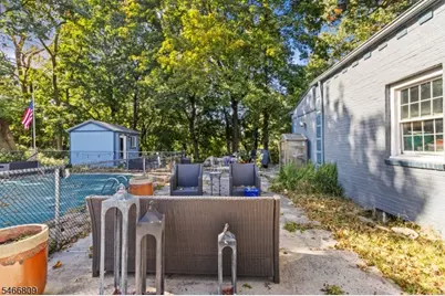 110 Kingwood Dr, Little Falls Township, NJ 07424 - Photo 24