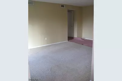 1300 Rock Ave  Unit #J5, North Plainfield, NJ 07060 - Photo 10