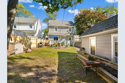 15 Whitman Ave, East Orange, NJ 07017 - Photo 18