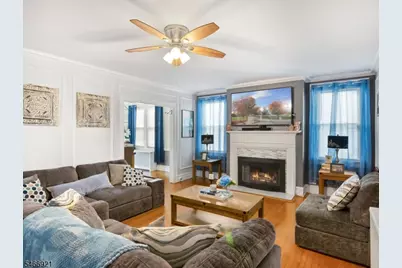 15 Whitman Ave, East Orange, NJ 07017 - Photo 2
