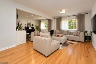 1462A River Rd, Edgewater, NJ 07020 - Photo 1