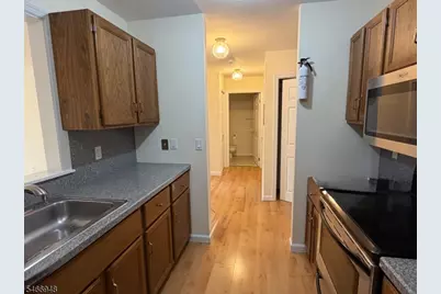 969 Bloomfield Ave, Glen Ridge, NJ 07028 - Photo 4