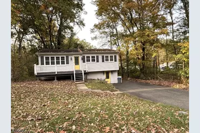 39 Brookwood Dr, Byram Township, NJ 07874 - Photo 2