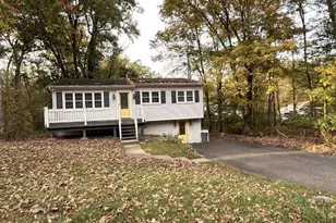 39 Brookwood Dr, Byram Township, NJ 07874 - Photo 2