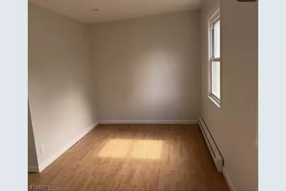 820 E Hazelwood Ave, Rahway, NJ 07065 - Photo 4
