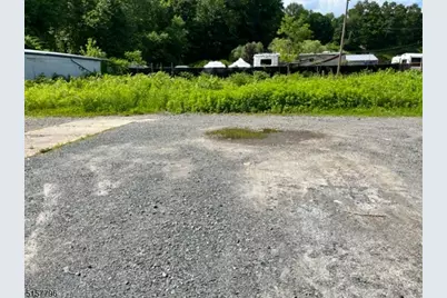 617 Water St, Belvidere, NJ 07823 - Photo 2