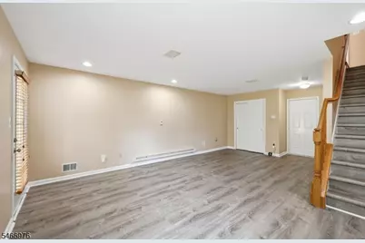 448 Hartford Dr, Nutley, NJ 07110 - Photo 38