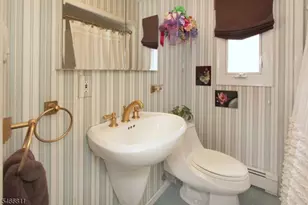 28 Huemmer Terrace, Clifton, NJ 07013 - Photo 32