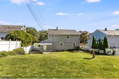 246 Grove St, Montclair, NJ 07042 - Photo 32
