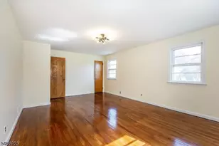 246 Grove St, Montclair, NJ 07042 - Photo 22
