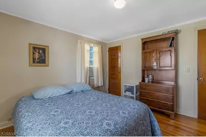 55 Eiseman Ave, Piscataway Township, NJ 08854 - Photo 12