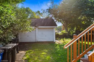 33 Bassett Ave, Mine Hill, NJ 07803 - Photo 16