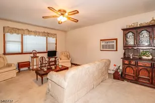 9 Castleton Ave, Franklin Township, NJ 08873 - Photo 4