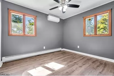 632 Dorothy Ln, Roxbury Township, NJ 07850 - Photo 14