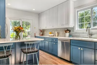 39 Willow St, Glen Ridge, NJ 07028 - Photo 8