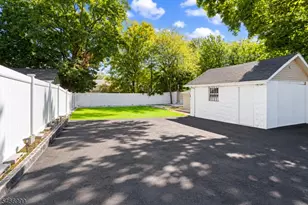 20 Lake St, East Orange, NJ 07017 - Photo 10