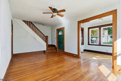 428 E 4th Ave, Roselle, NJ 07203 - Photo 6